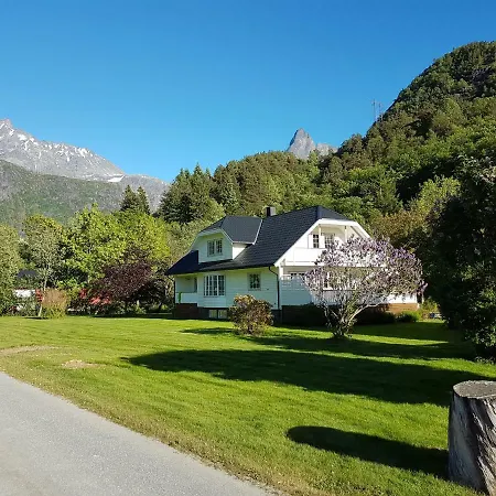 Apartment Nora Gard Andalsnes