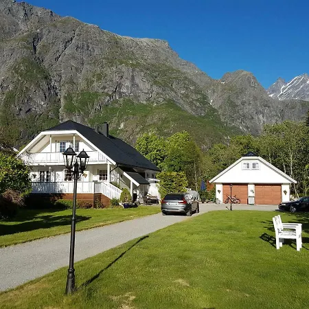 Nora Gard Apartman *